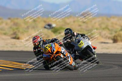 media/Oct-29-2022-CVMA (Sat) [[14c0aa3b66]]/Race 9 Amateur Supersport Middleweight/